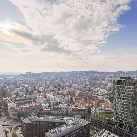 Skypark Tower 3- Free Parking And Views Bratislava