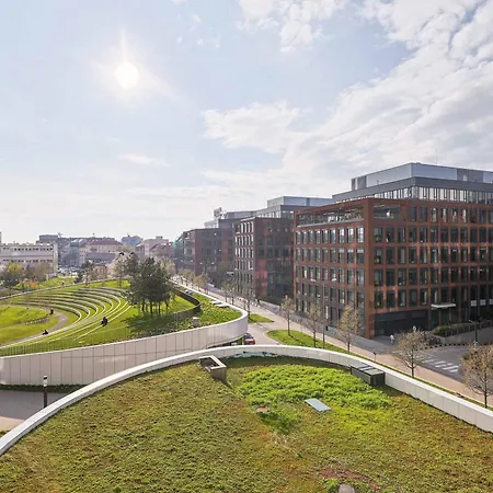 Skypark Tower 3- Free Parking And Views * 布拉迪斯拉发