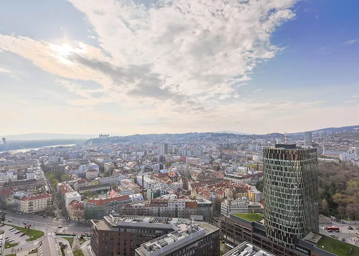 Skypark Tower 3- Free Parking And Views Bratislava