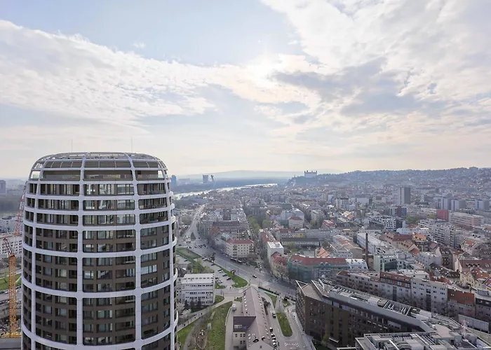 Skypark Tower 3- Free Parking And Views *