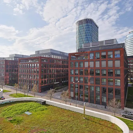 Apartamento Skypark Tower 3- Free Parking And Views Bratislava